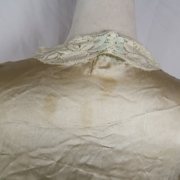 Mary Green Cream Silk Lace Trim Draped Kimono Robe - Picture 7 of 8